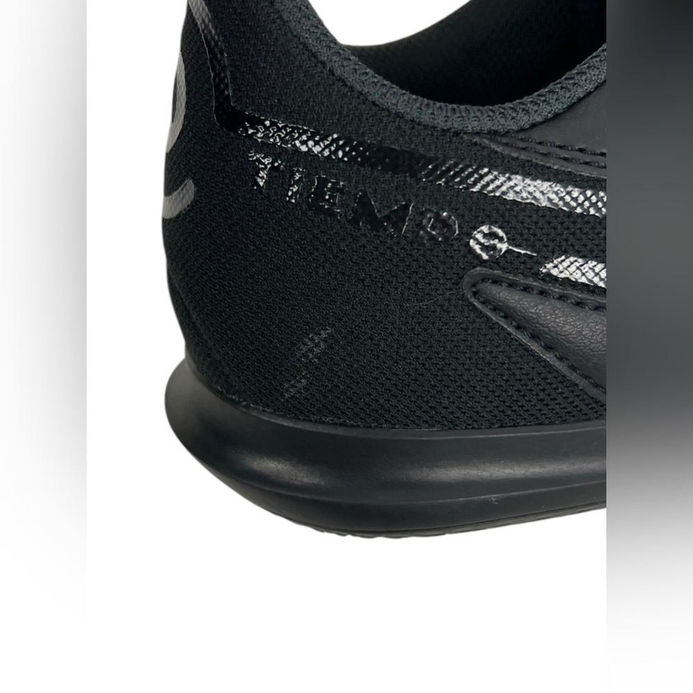 Nike Legend 9 Club IC Mens Size US 7 Indoor Soccer Black Futbol DA1189 001 - Picture 10 of 10